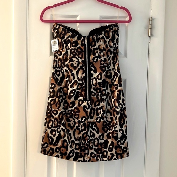 Windsor Strapless Leopard Dress - Picture 2 of 5